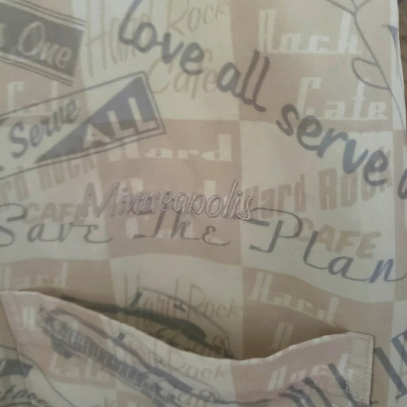 Hard Rock Cafe Minneapolis Save the Planet - 1971  - Picture 4 of 8